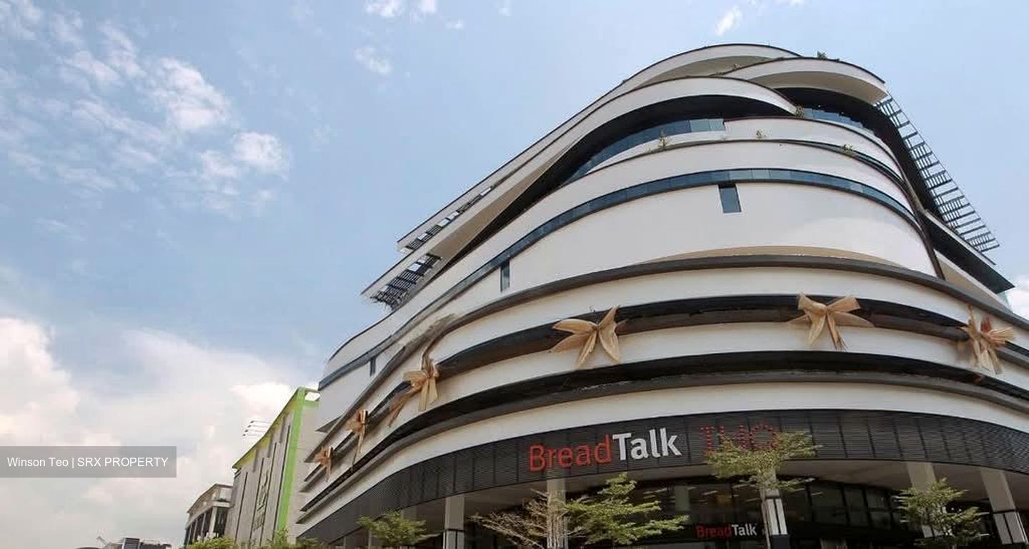 Breadtalk (D19), Shop House #557752731